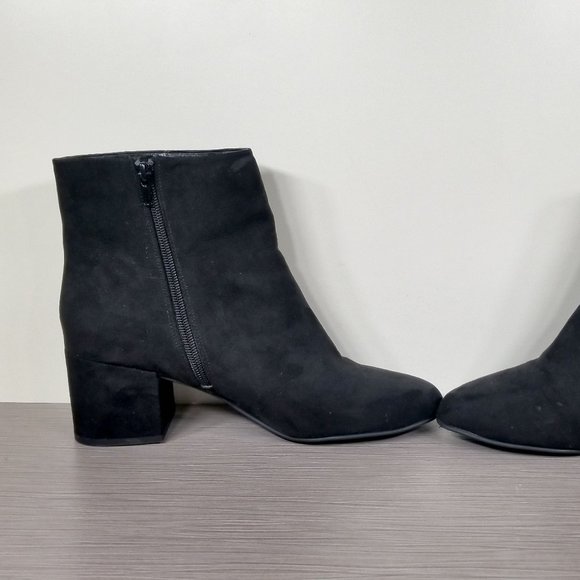 Steve Madden Pandora Side Zip Bootie, Black Faux Leather, Womens Size 9.5 M - Picture 6 of 12